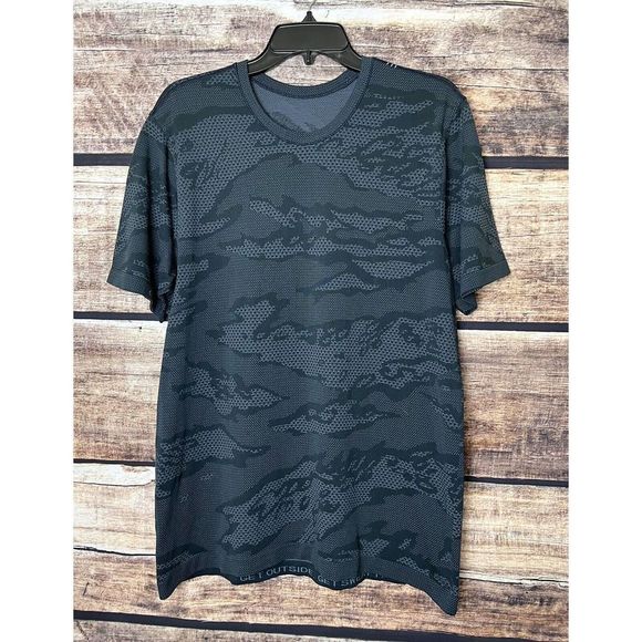 lululemon athletica Other - LULULEMON Men’s Metal Vent Breathe Short Sleeve  Camo Size Large